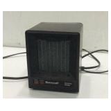 Ceramic Heater by Duracraft K8D