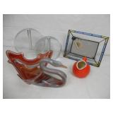 Glass Lot - Swan Bowl, Bud Vases, Photo Frame U10B