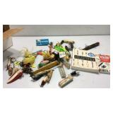 2 Fishing Books w an Assortment of Lures K7G