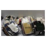 16 Pair of NEW Slippers K8A