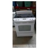 White GE Glass Top Stove Range 2C