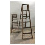 2 Wooden Ladders T11C