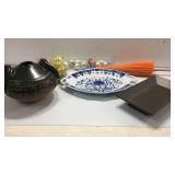 Vase, Platter, Tray M14D