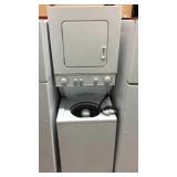 White Whirlpool Stacked Washer Dryer Y4 White Whirlpool Stacked Washer Dryer Y4