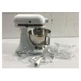 KitchenAid Mixer w Attachments M16A KitchenAid Mixer w Attachments M16A