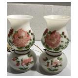 2 Vintage Hurricane Lamps Q8C