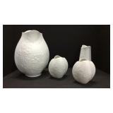 Four Pieces Signed M. Frey Kaiser Porcelain K8C