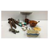 Collection of Vintage Collectibles M8C