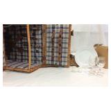 Wicker Picnic Basket w/ Dishware K5G