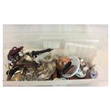 Bin Full of Home Decor Z12B