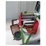 Assortment Of Picture Frames Z8B