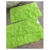 Matching Flokati Accent Rugs Y8C
