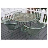 Round Patio Table & 4 Chairs & Umbrella Holder