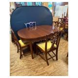 Antique Mahogany Dining Room Table w/8 Chairs