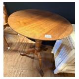 Walnut Caro-Craft Furniture Round Table
