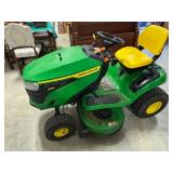 John Deere S110 Riding Lawn Mower