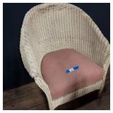 White Wicker Balloon Back Chair w/Cushion