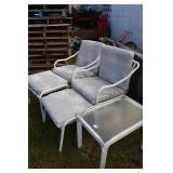 2 SWIVEL CHAIRS, OTTOMANS & END TABLE