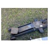 FLOOR JACK