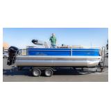 Pontoon Boat