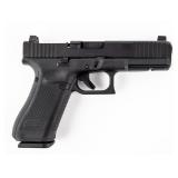 Gun Glock 17 Gen 5. Semi Auto Handgun 9mm