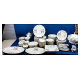 Edelstein Maria Theresa Moss Rose China Srv for 12