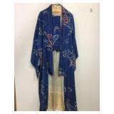 Very Nice Vtg Japanese Kimono Style Robe