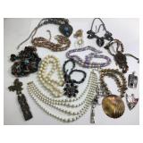 15 Costume Jewelry Necklaces & Pendants