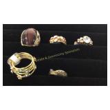 Size 8 Rings Gold Enamel & Stone