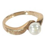14K Pearl Ring 4.2g TW Sz 8 1/2