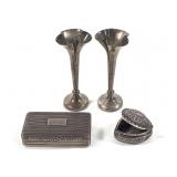 Silver Snuff Boxes & Sm. Fluted Vases 153g TW