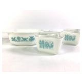 Pyrex 1 1/2 Qt Casserole & 2 Refrigerator Dishes