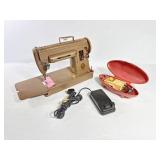 Vintage Singer Sewing Machine & Buttonholer
