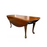 Queen Anne Style Coffee Table w Drop Leaves
