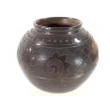 Mata Ortiz Incised Blackware Olla Vase