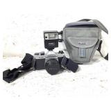 Vtg Asahi K1000 Pentax Camera w Minolta Flash