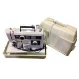 Model 6923 Free Arm Sewing Machine w Case
