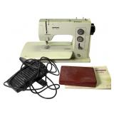 Bernina 801 Sewing Machine w Accessories