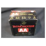 Box of 15 Winchester AA Target Loads 12ga