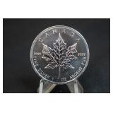 2009 1oz .9999 Pure Silver Maple Leaf Coin
