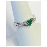 .925 Silver Emerald Heart Accent Ring 7   R