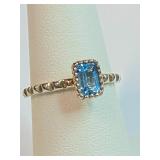 .925 Silver Blue Topaz Ring Sz 7