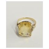10K Gold Yellow Topaz Ring Size 7   CHA