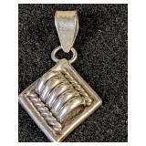 Sterling Silver TC Pendant  6.07 grams  L