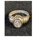 10K White Gold Ring w/CZ  Sz 6  4.74g  R
