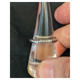 .925 Silver Ring Size 6.5  3.8g  B2