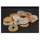 Lot of 32 Japanese Coins