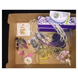 Miscellaneous jewelry pieces