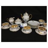 Beautiful 6 setting piece tea set Porzellan Manuf
