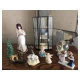 Figurines and display case Figurines and display case